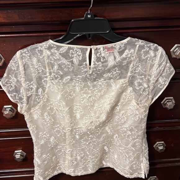Talbots size 6. Top with Cami attached. - Picture 3 of 4
